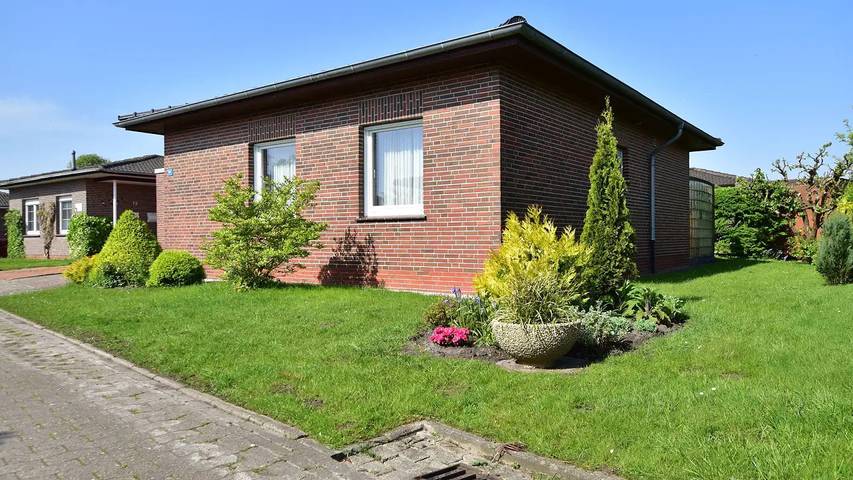 Ferienhaus für 4 Personen, mit Garten in Schillig