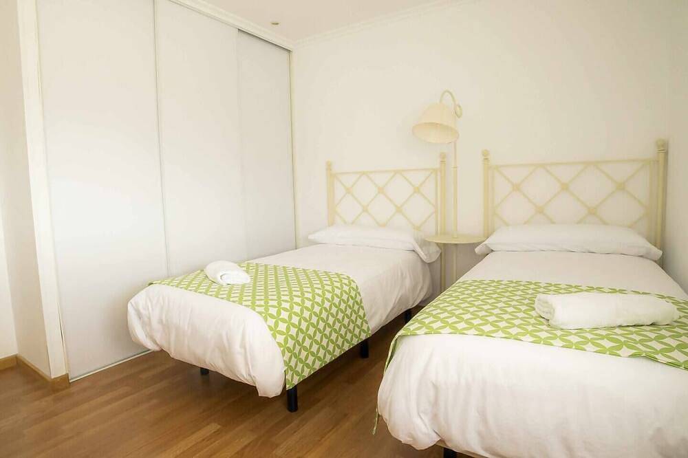 Entire apartment, Mountain. Incredible apartment. Villa de Gredos in Navarredonda de Gredos, Ávila Region