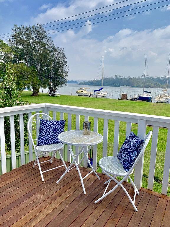 Riverbank Cottage - Waterfront in Sussex Inlet, New South Wales
