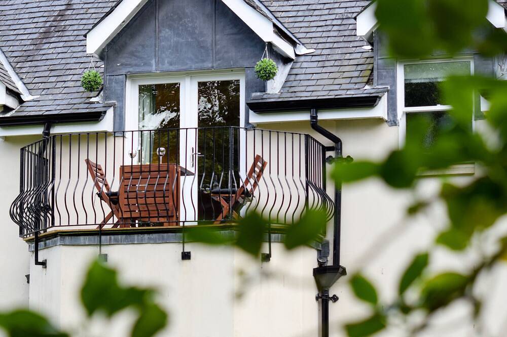 Log Cabin for 4 People in Loch Lomond, Argyll & Bute