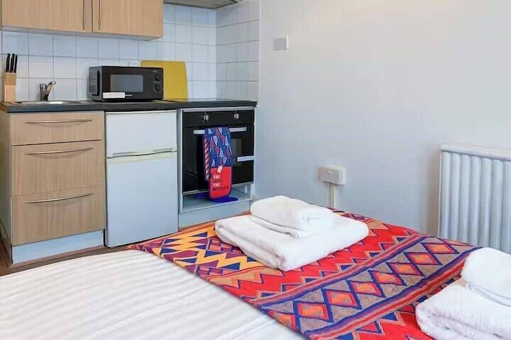 Ganze Wohnung, Sleeps2-Freeparking-Contactlesscheckin-Glastonbury in Glastonbury, Somerset
