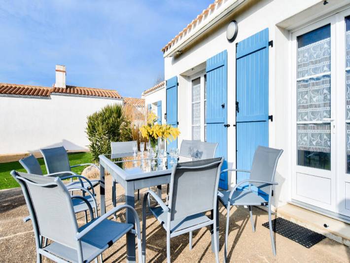 Gîte pour 8 personnes, avec jardin, adapté aux familles dans Plage De La Bosse L Epine