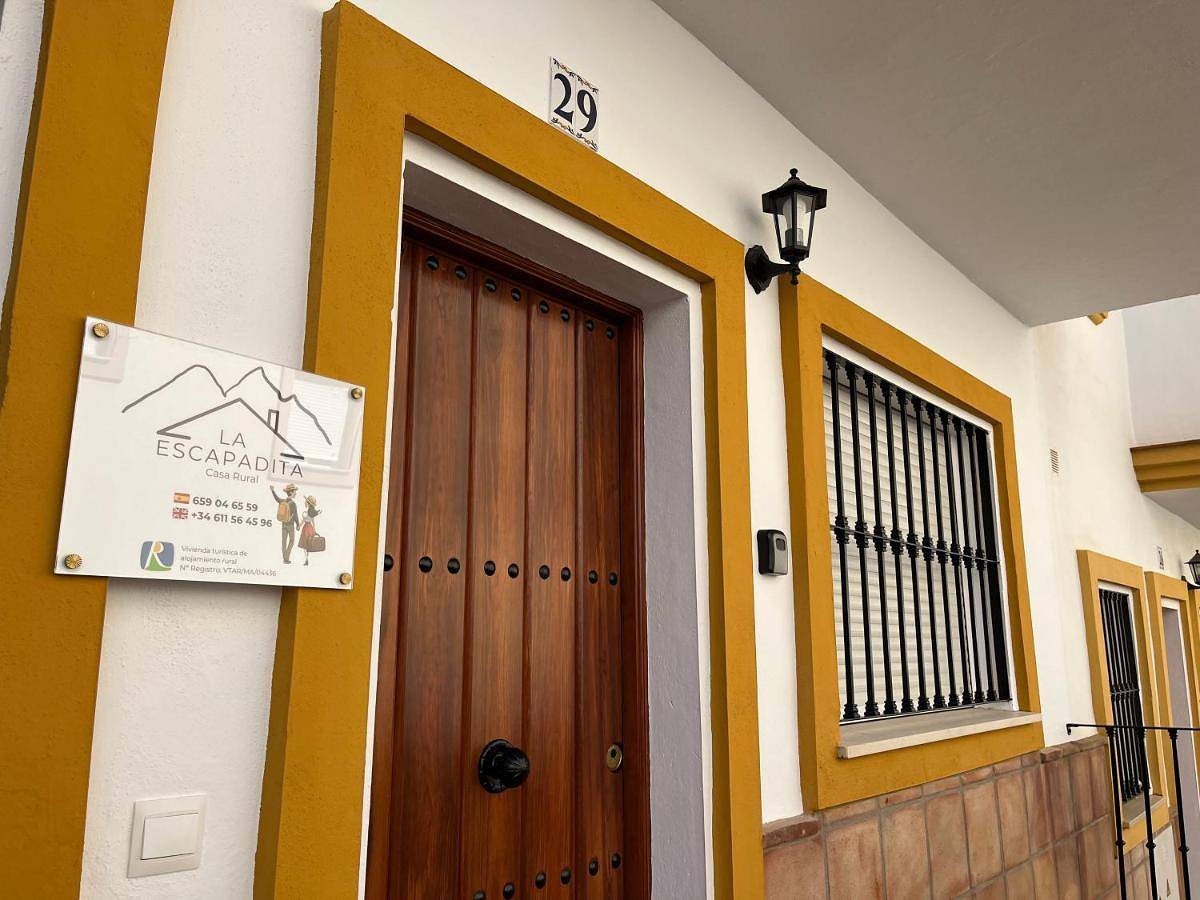Two-Bedroom House in Benaoján, Provincia de Málaga