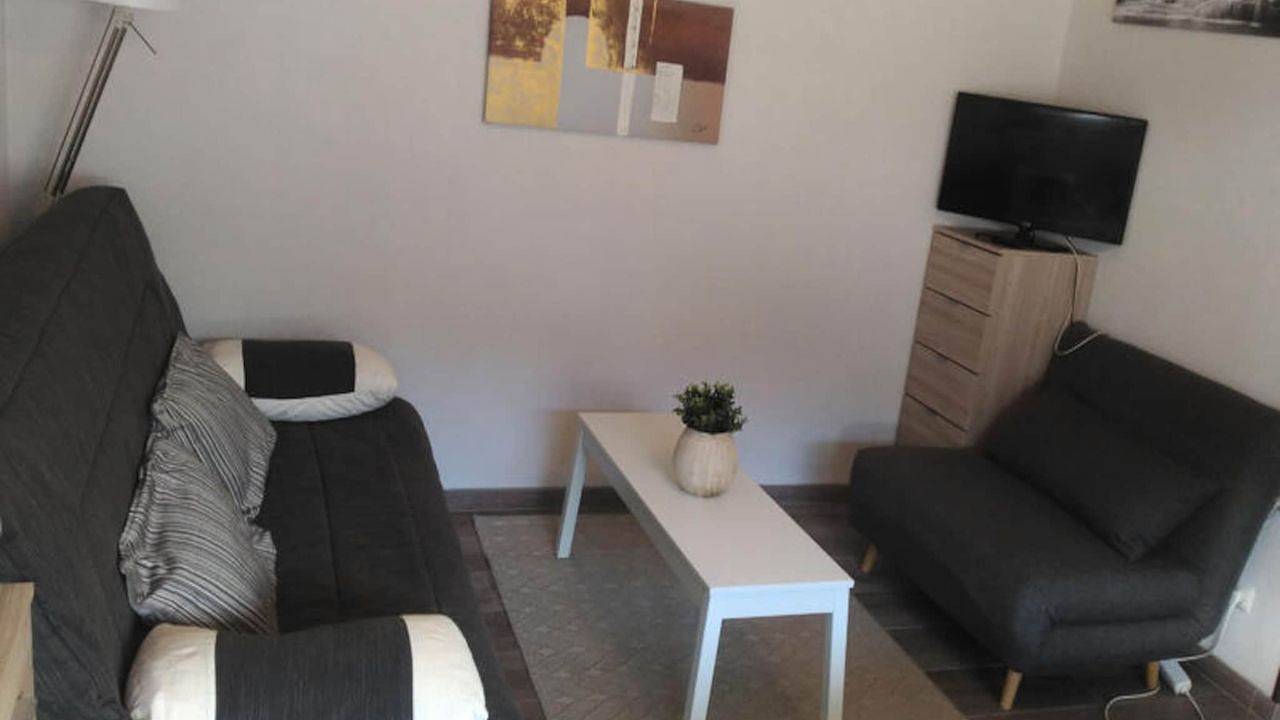 Entire holiday apartment, Ferienwohnung für 4 Personen (27 m²) in Les Carroz-d'Arâches in Les Carroz, Arâches-la-Frasse
