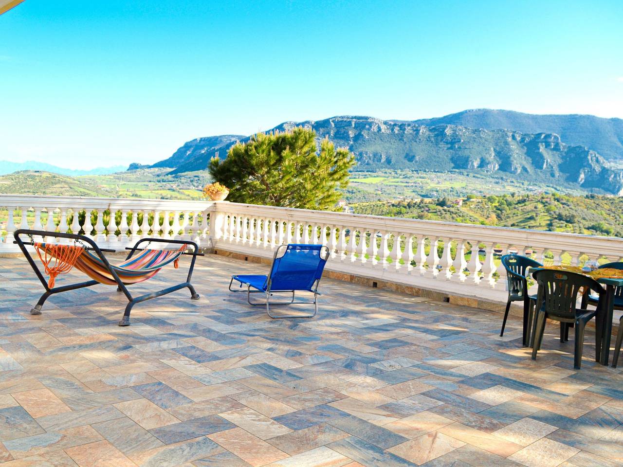 Appartamento intero, Mit privatem Garten, Meerblick und Gemeinschaftspool in Ogliastro Cilento, Cilento