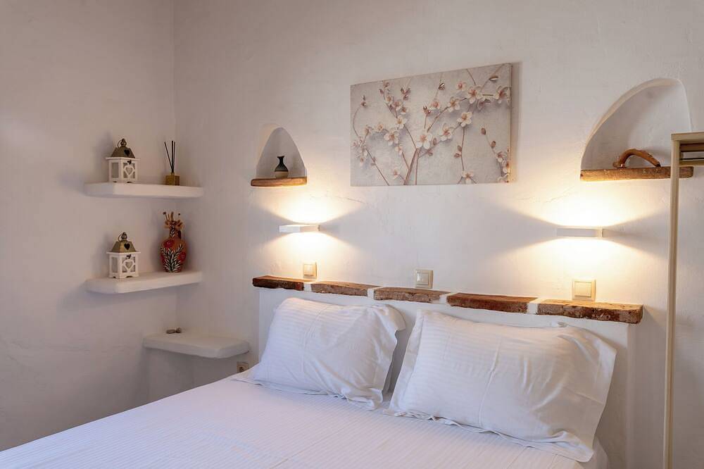Appartement entier, Eressian Lodgings | 2Br + Living Area Near Beach in North Aegean Islands