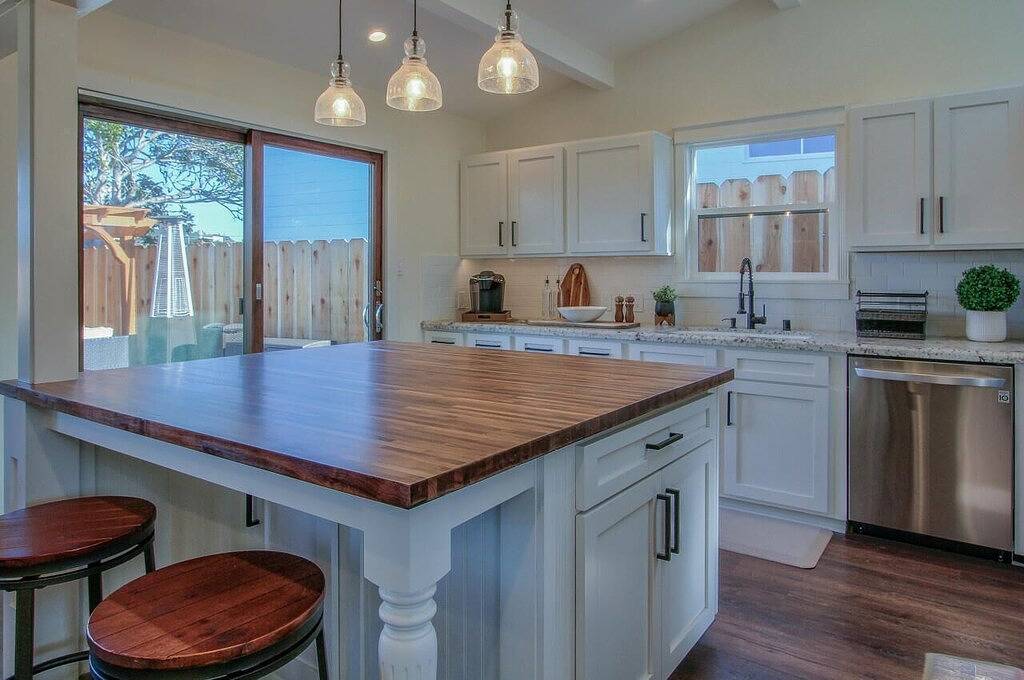 Monterey Bay Home Near Pebble Beach & Carmel with Putting Green & Ac 3Bed 2 Bath in Del Rey Oaks, Monterey County