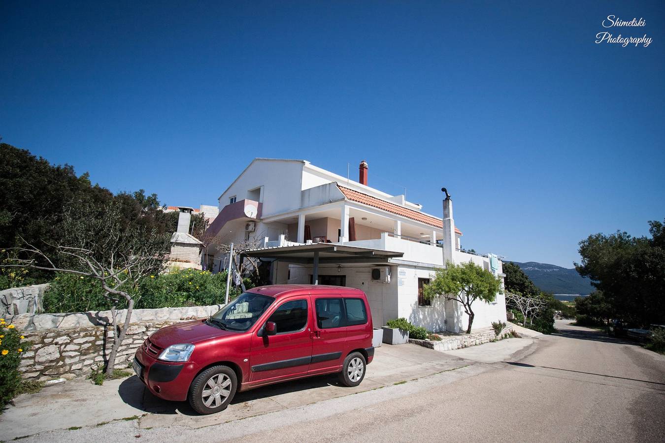 Ganze Wohnung, 2-Zimmer-Ferienwohnung mit Terrasse und Meerblick Zavalatica, Korcula A-247-a in Čara, Korcula