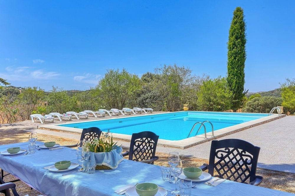 Cortijo el Contarin Archidona in Archidona, Granada Province