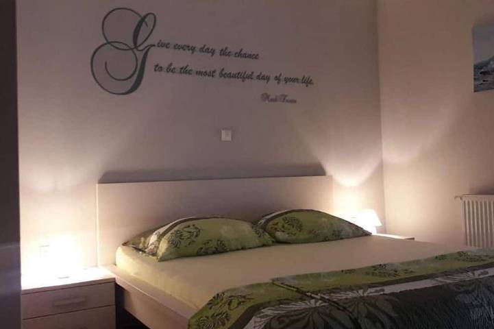 Ferienhaus für 6 Personen, mit Balkon in Razanac - 2