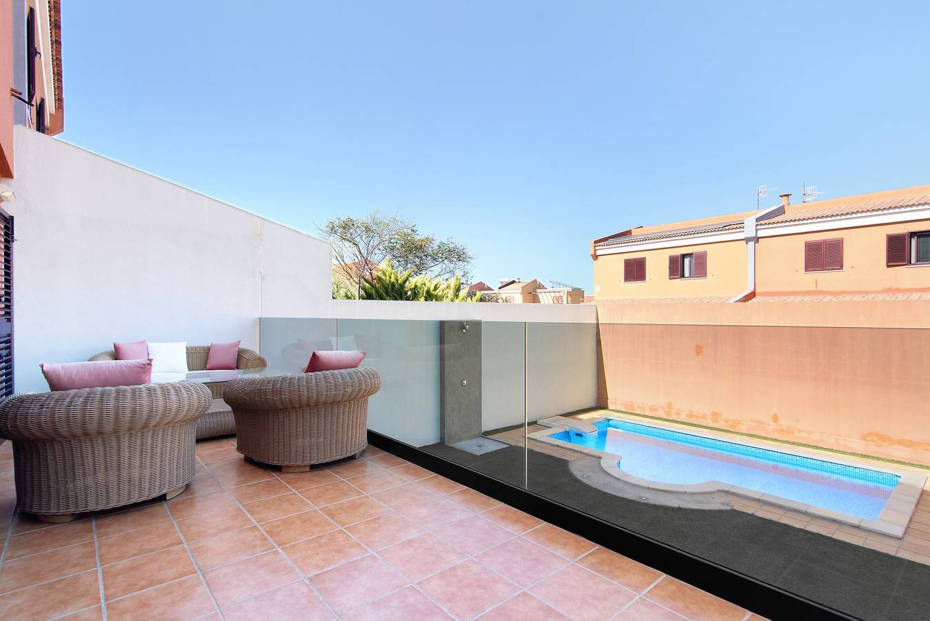 Maison de vacances "Chalet Vacacional El Agujero" avec vue sur mer, piscine privée et Wi-Fi. in El Agujero, Gáldar