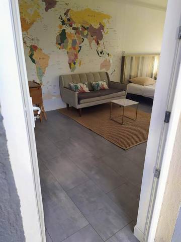 Gîte pour 2 personnes, avec terrasse ainsi que jardin et vue à Vic-le-Comte