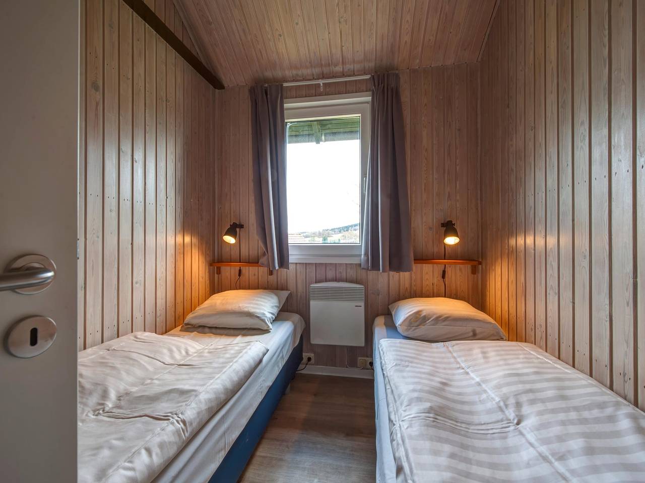 Bungalow am Stausee in der Eifel in Kronenburg, Dahlem
