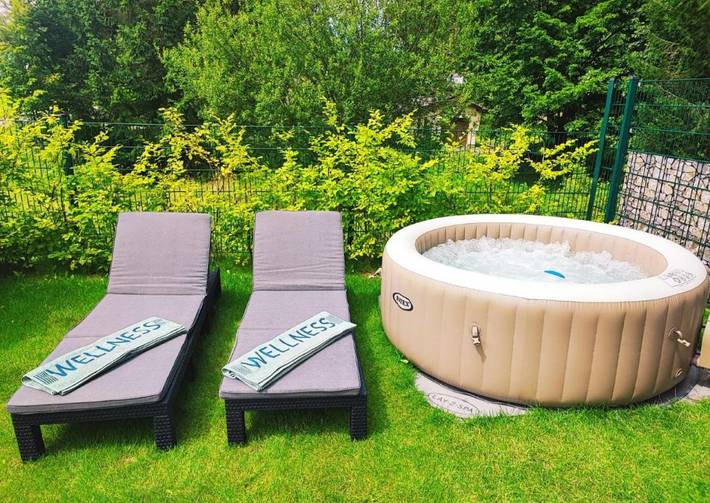 Ferienwohnung für 4 Personen, mit Sauna und Whirlpool sowie Garten