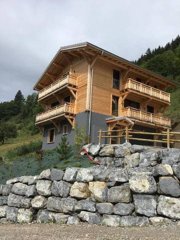Gîte pour 12 personnes, avec jardin et vue à La Côte-d'Arbroz