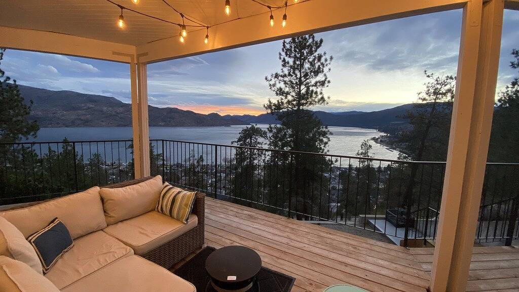 Sage View Suites in Peachland, Regional District of Central Okanagan