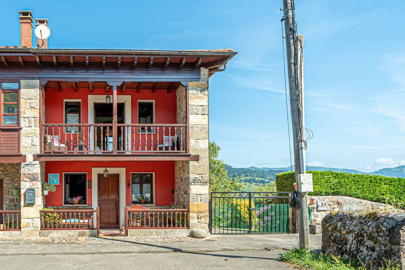 Ferienhaus 'Paz Y Tranquilidad' mit Bergblick, Gemeinschaftsterrasse und Wi-Fi in Villamayor (Piloña), Piloña