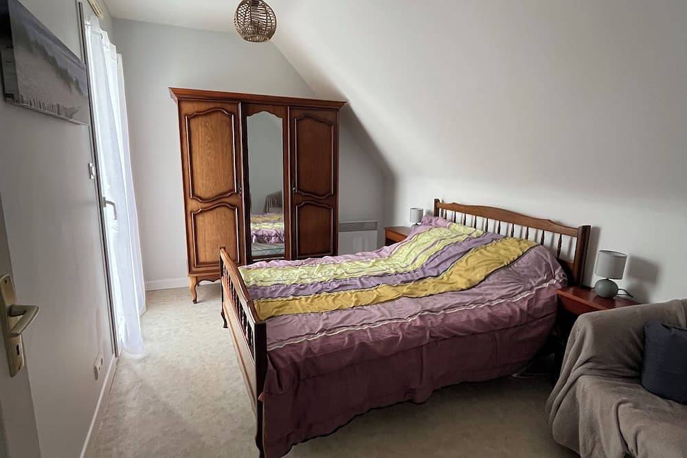 Appartement entier, Charmant appartement dans une maison calme avec vue sur mer à Damgan in Damgan, Côte des Mégalithes