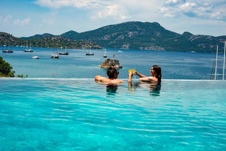 Chambre d’hôte pour 2 personnes, avec jardin et vue ainsi que piscine et vue sur le lac - 1