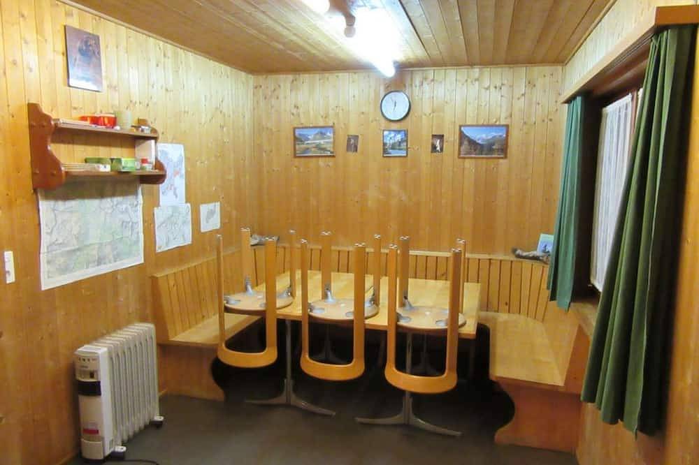 Ganze Wohnung, Hütte Ova Spin il Cuvel, (Zernez) in Zernez, Unterengadin