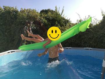Gîte pour 9 personnes, avec terrasse ainsi que piscine et jardin à Vendargues