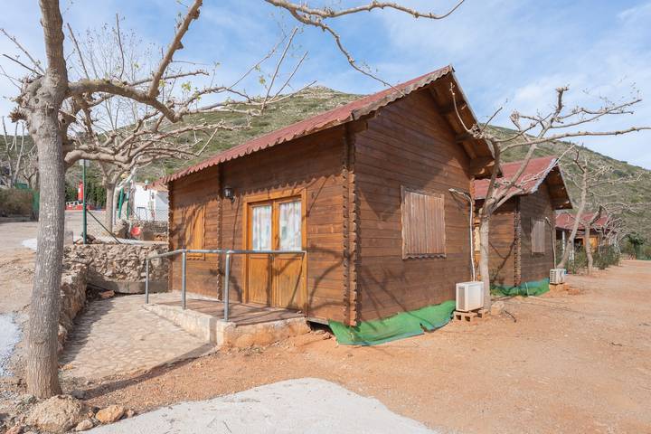 Ferienhaus für 7 Personen, mit Kinderpool und Garten - 1