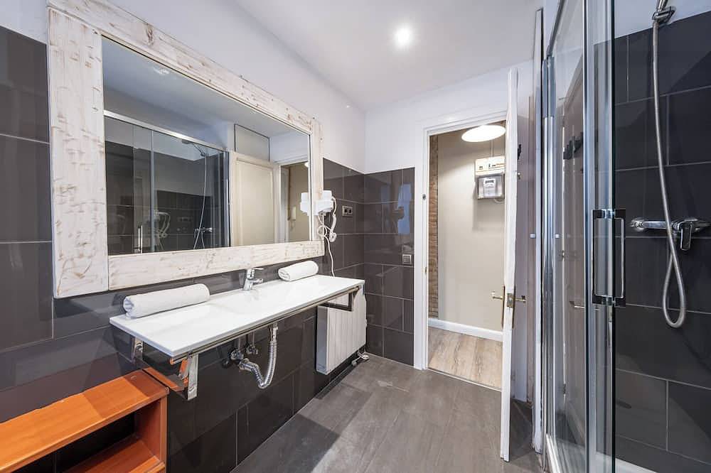 Entire apartment, Marprala · Monthly 2 bedroom flat in Barceloneta in Barcelona Centre, Barcelona