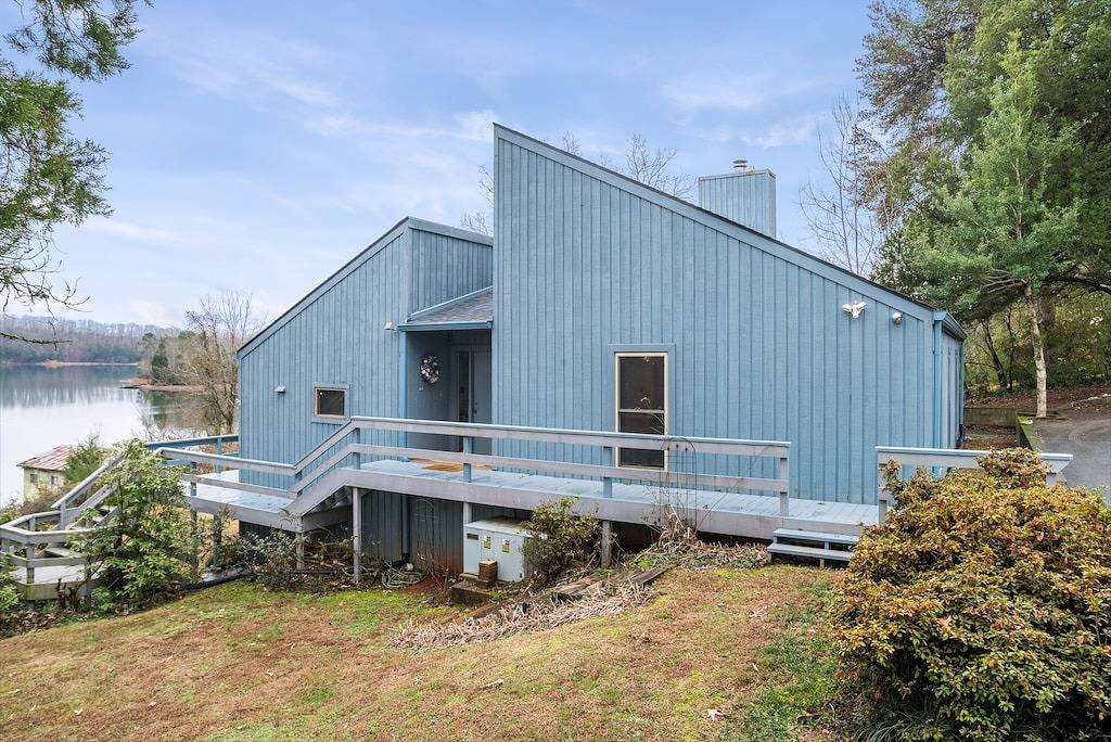 Watts Bar Lake House in Rhea County