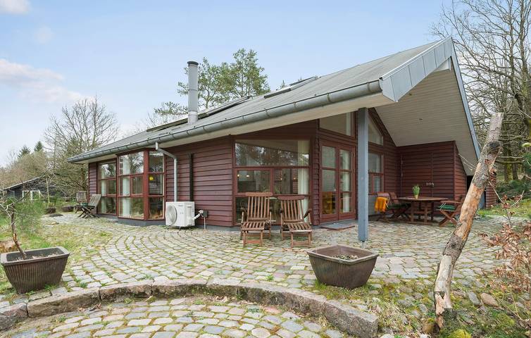 Ferienhaus für 6 Personen, mit Terrasse und Garten sowie Whirlpool - 1