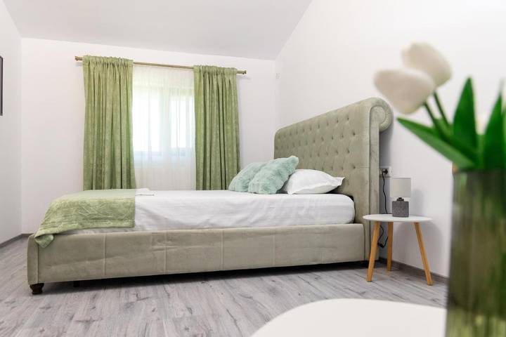 Maison d’hôte pour 3 personnes, avec Terrasse ainsi que Jardin et Vue dans Balotești