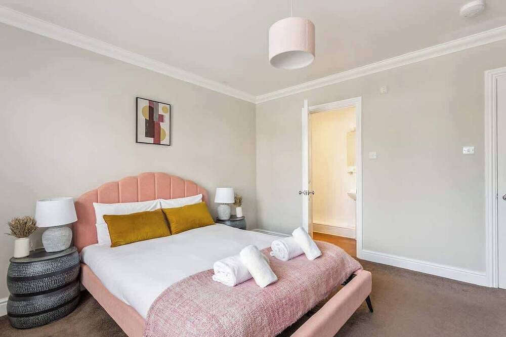Apartamento entero, Ground Floor Apt•Parking •Close to Windsor Castle in Windsor, Berkshire