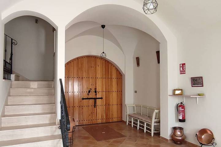 Casa rural para 6 personas, con jacuzzi y balcón en Montánchez