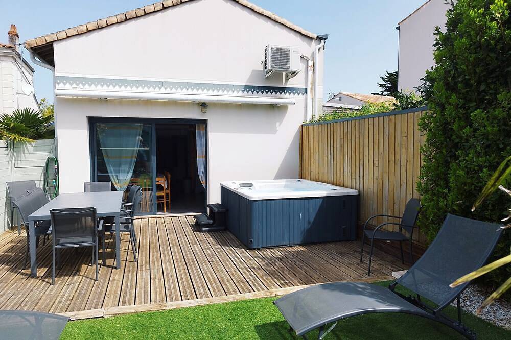 Agradable casa de encanto 3 * jacuzzi privado playa del mar tiendas centro pueblo in Angoulins, Región de La Rochelle