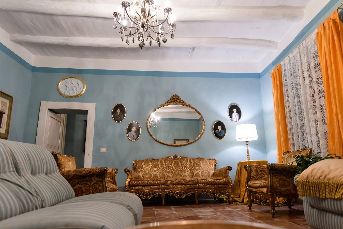 Casa con Encanto en Francolise con Vista al Mar in Francolise, Provincia de Caserta
