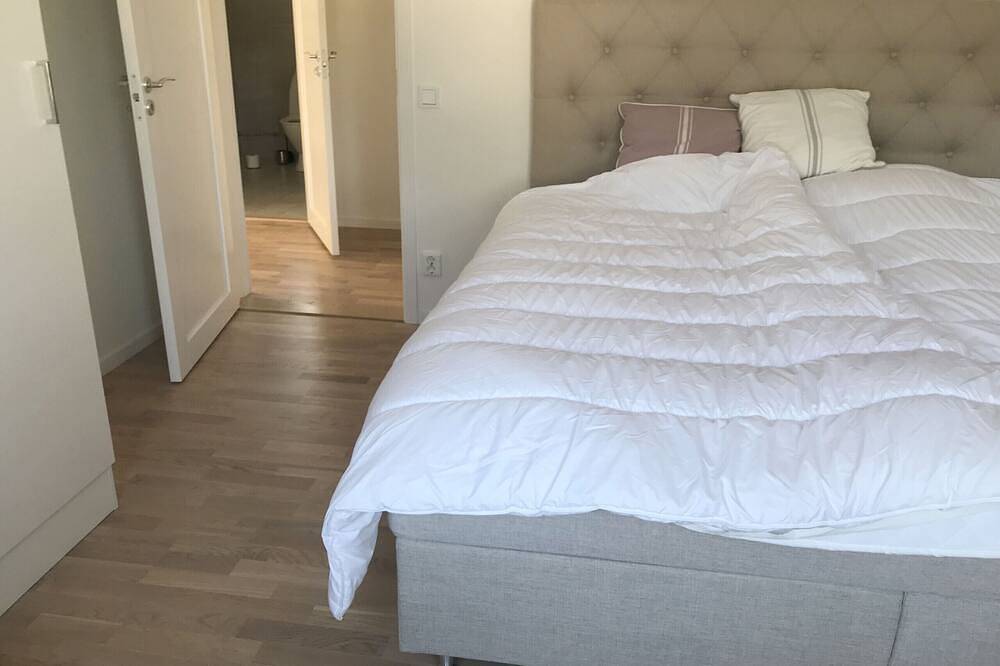 Fantastisches Haus mit eigenem Steg und Seeblick, 30 Minuten von Stockholm entfernt | in Huddinge, Schwedische Ostsee