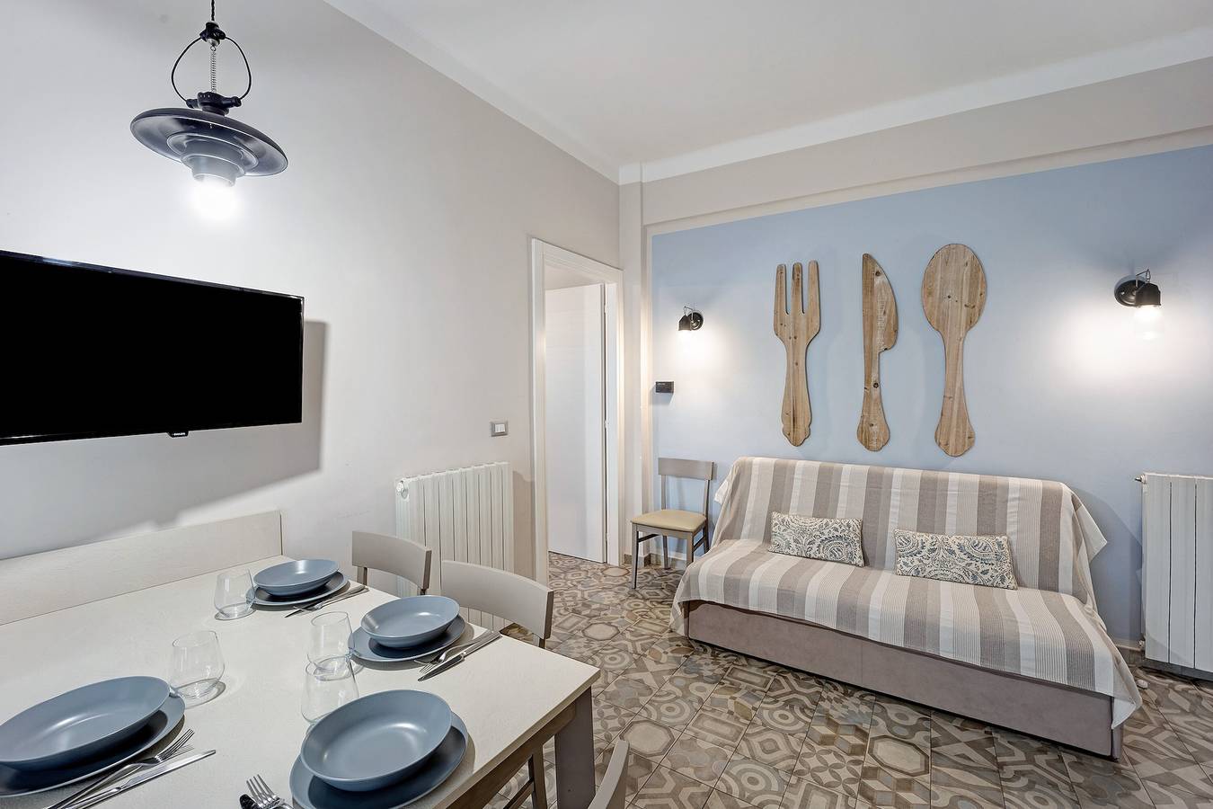 Apartamento entero, 'Victoria Apartments Maiolica' con balcón, A/C y Wi-Fi in Diano Marina, Diano Marina Municipio