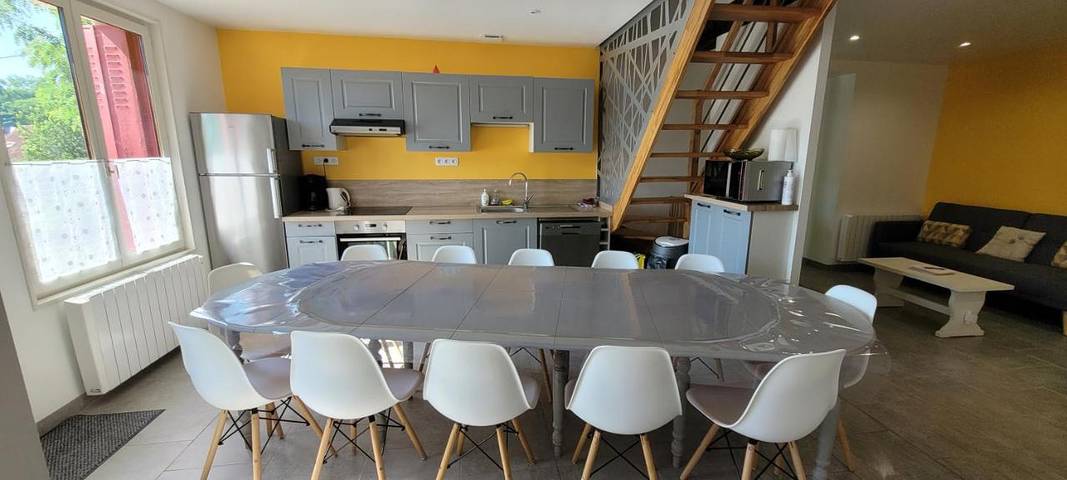 Location de vacances pour 8 personnes, avec vue et jardin, adapté aux familles à Seigy - 3