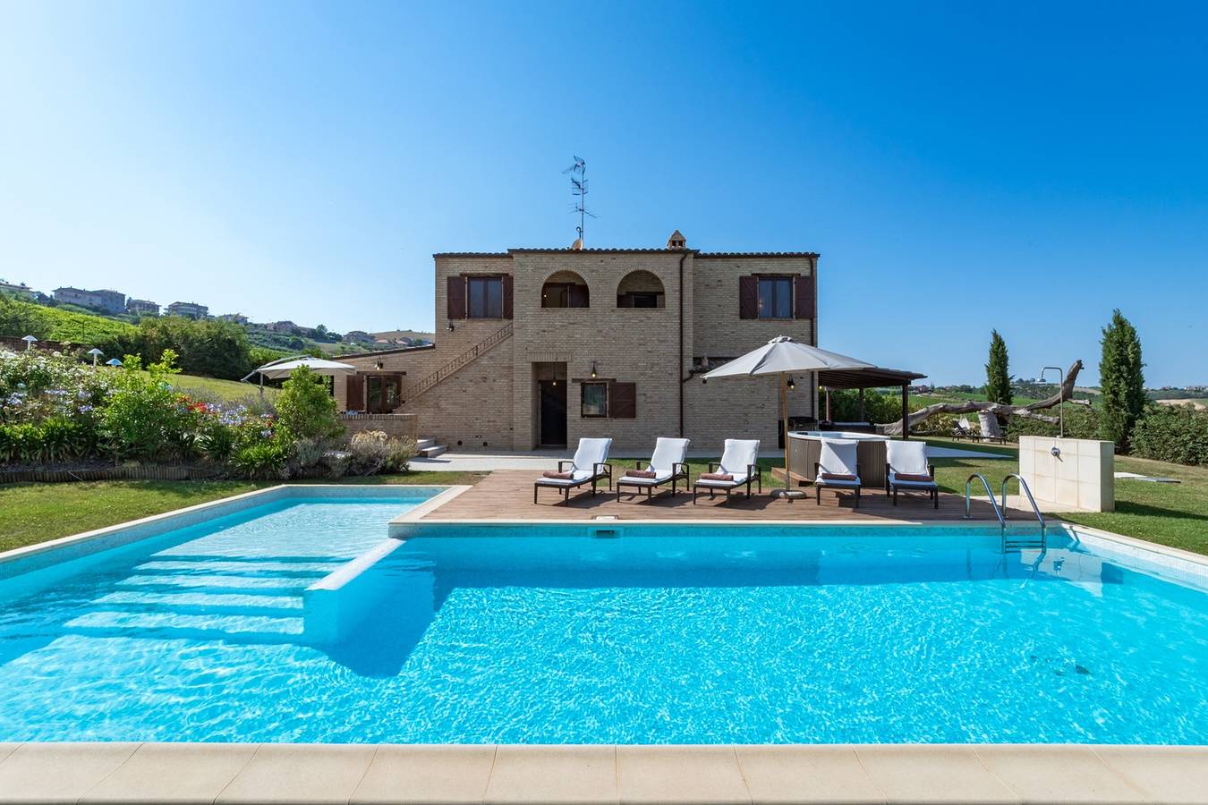 Villa für 8 Personen mit Garten in Offida, Ascoli Piceno Provinz
