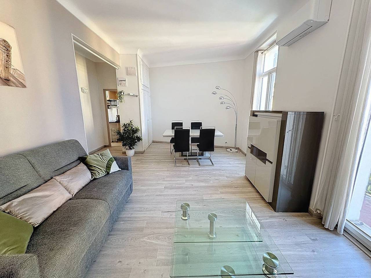 Appartement de vacances entier, - Beau 2 pièces avec balcon et vue mer latérale in Cannes, Région de Cannes