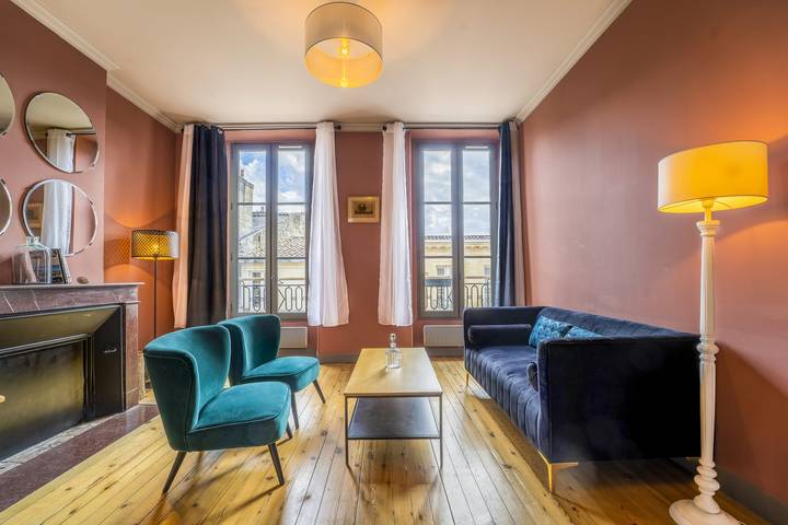 Apartamento entero, Magnífico apartamento para 5 personas idealmente situado Place Gambetta in Burdeos, Región de Burdeos
