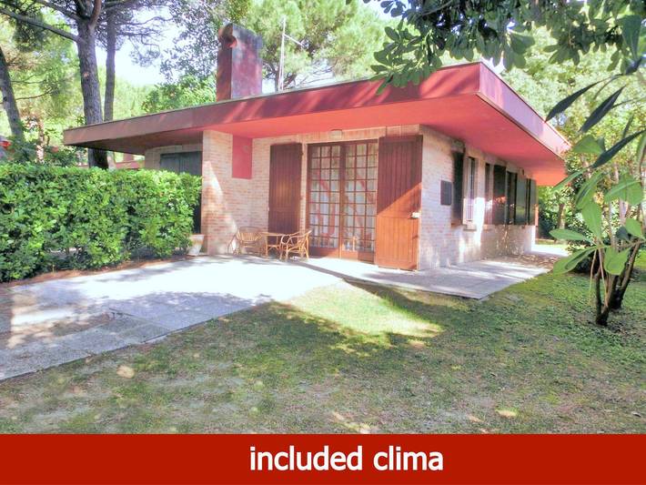 Villa con vicinanza alla spiaggia e servizi moderni in Lignano Riviera, Lignano Sabbiadoro
