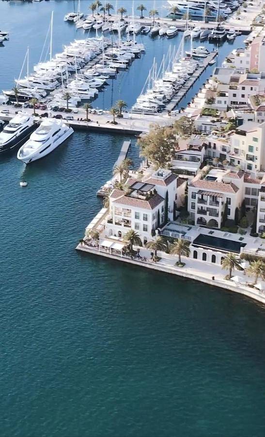 Boot für 2 Personen, mit Ausblick in Montenegro - 4