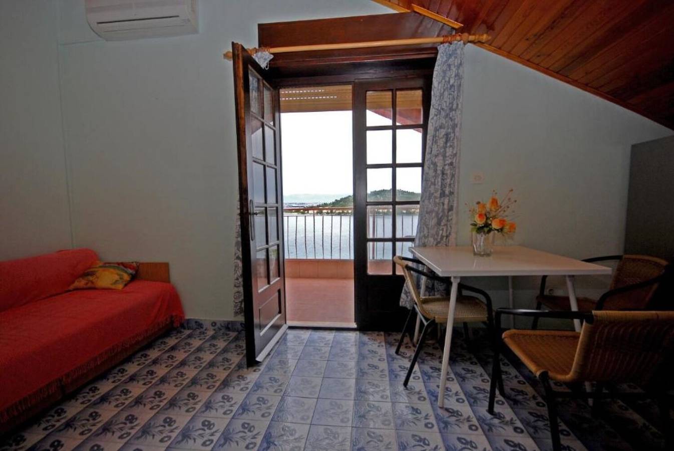 Apartamento entero, Apartments Denko in Kali (desambiguación), Isla de Ugljan