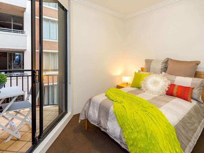 Apartment for 4 people, with balcony/terrace and hot tub, child-friendly in Sydney