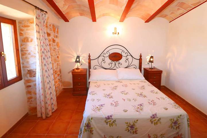 Can Cova, Wi-fi gratis, piscina privada y jardín in Es Llombards, Santanyí