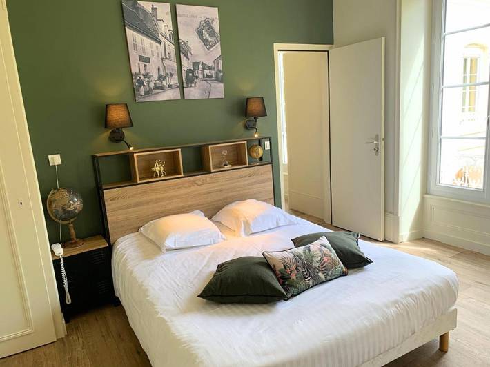 Hôtel pour 3 personnes, avec jardin dans Thermes Uriage-les-Bains - 2