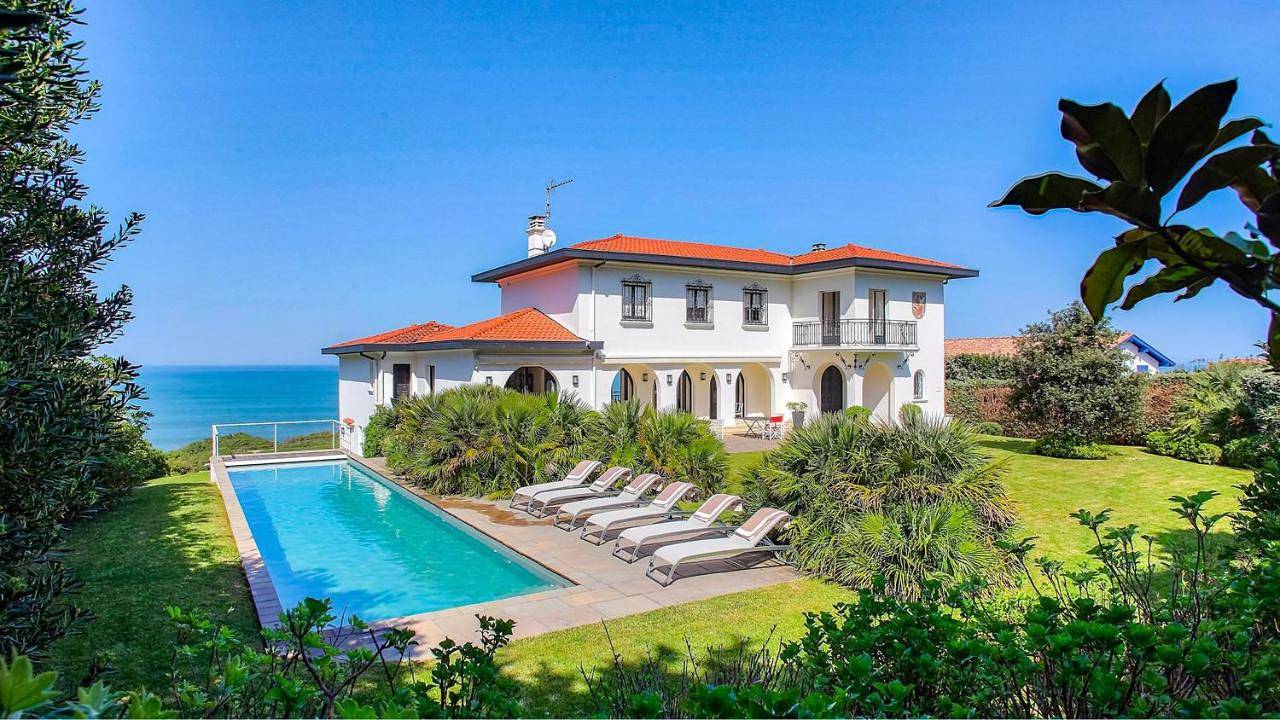 Villa située dans un quartier calme de Saint Jean de Luz in Saint-Jean-de-Luz, Région de Bayonne