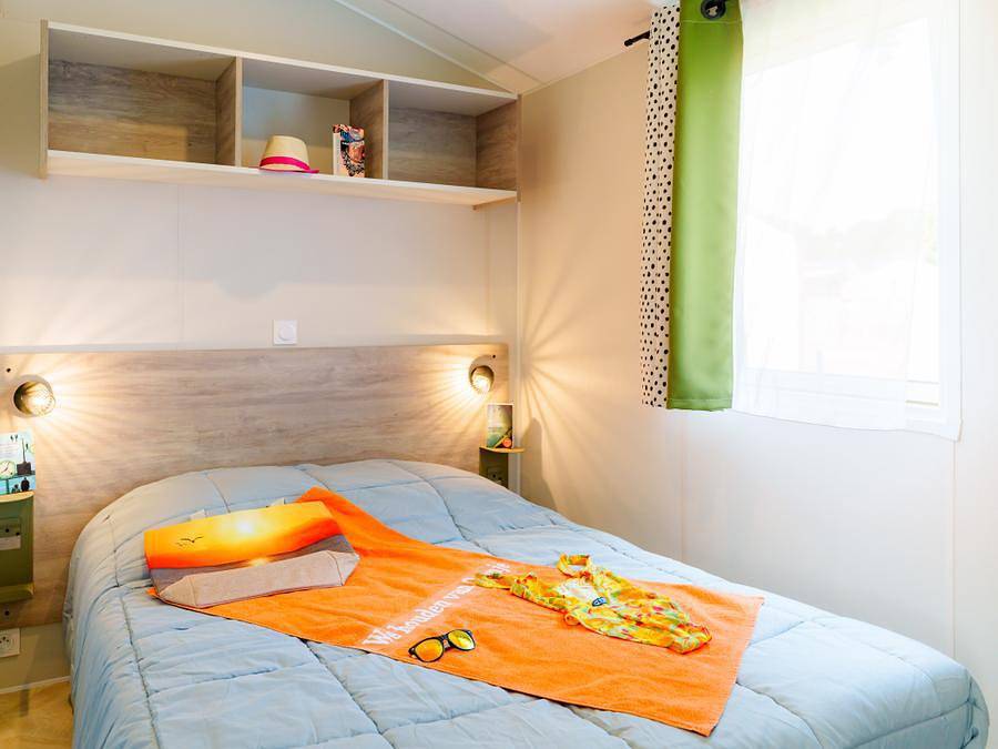 Camping du Vieux Château - Mobilheim 2 personen - Mobilheim Escale 20m² - 1 Schlafzimmer + Fernseher in Saint-Michel-Chef-Chef, Côte de Jade