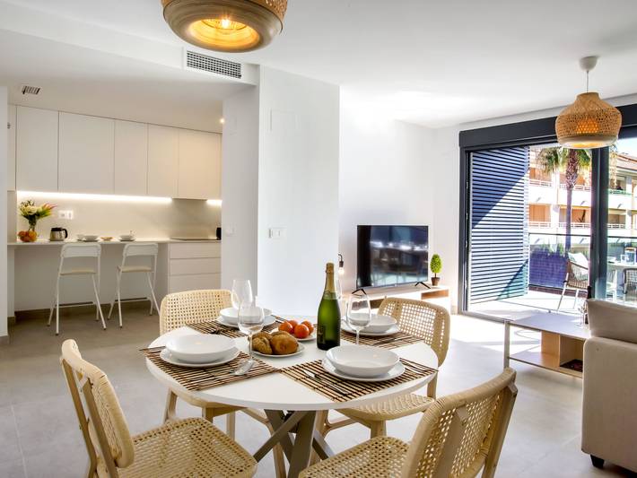 Ferienwohnung für 4 Personen, mit Terrasse und Kinderpool sowie Garten in Alicante Provinz - 4