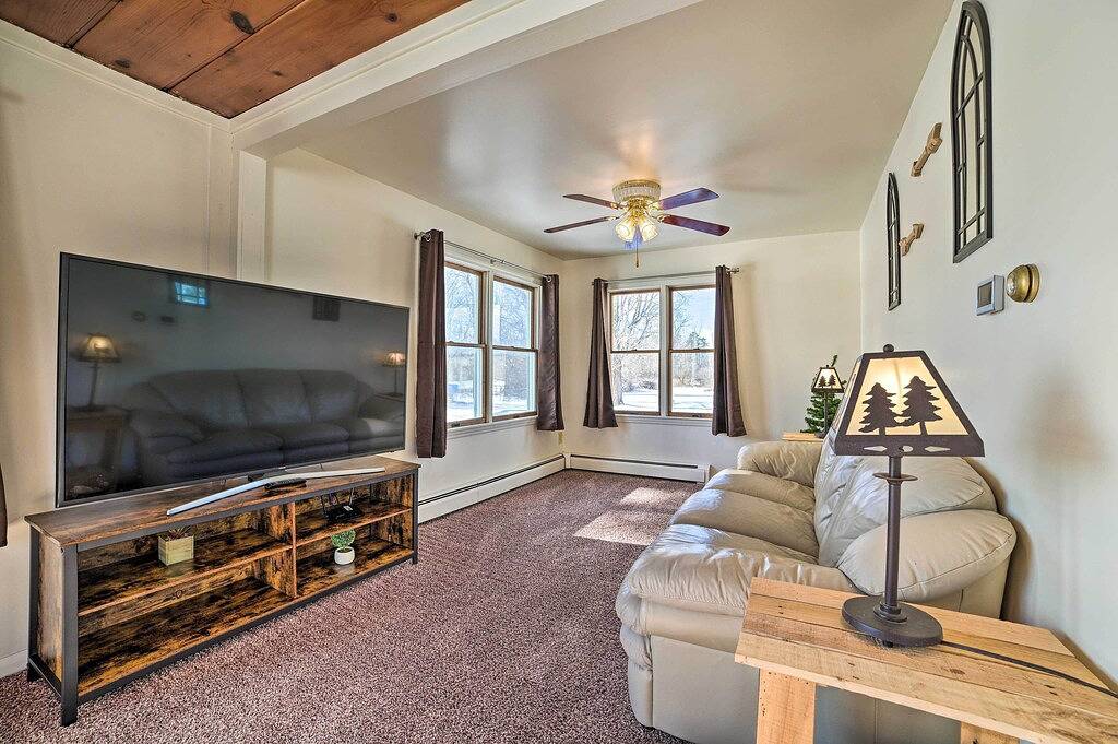 Cozy Tawas City Home w/ Views of Lake Huron! in Tawas City, Iosco County